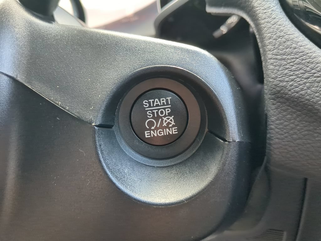 Used 2021 Jeep Compass Limited AWD/4WD image 30