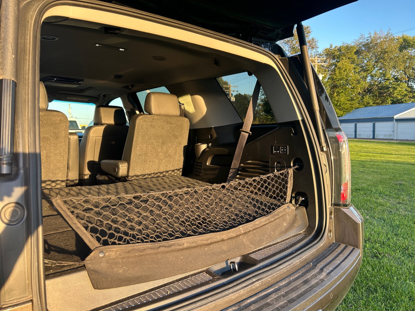 Used 2019 GMC Yukon SLT w/ Open Road Package AWD/4WD image 16