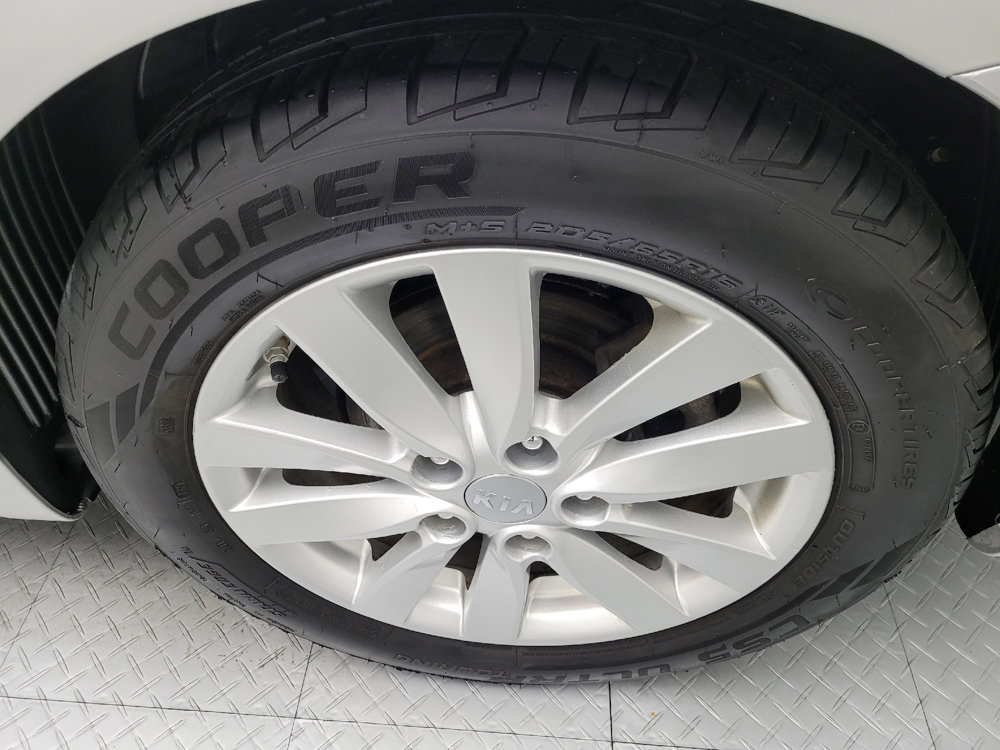 Used 2016 Kia Forte LX w/ LX Popular Plus Package image 31