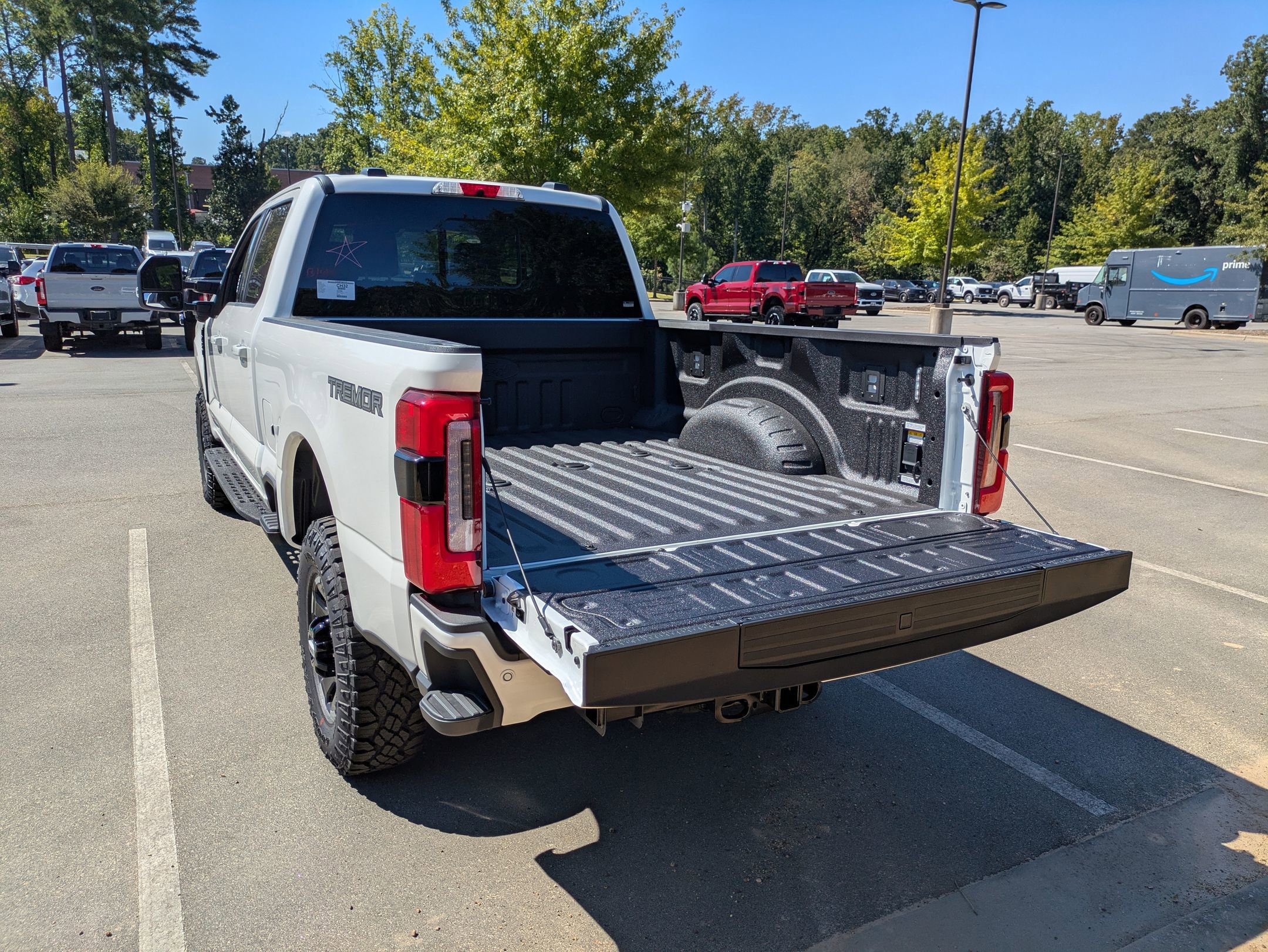 New 2026 Ford F250 Platinum w/ Tremor Off-Road Package image 36
