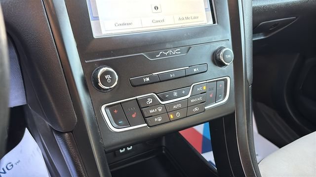 Used 2019 Ford Fusion SE w/ Equipment Group 151A AWD/4WD image 18