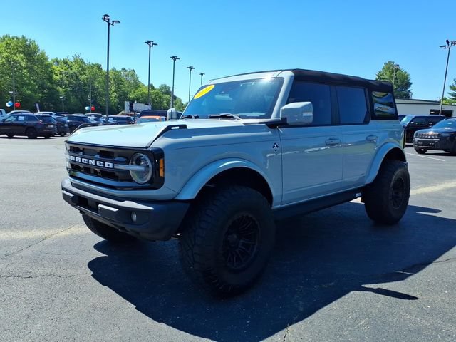 Used 2024 Ford Bronco Outer Banks AWD/4WD image 3