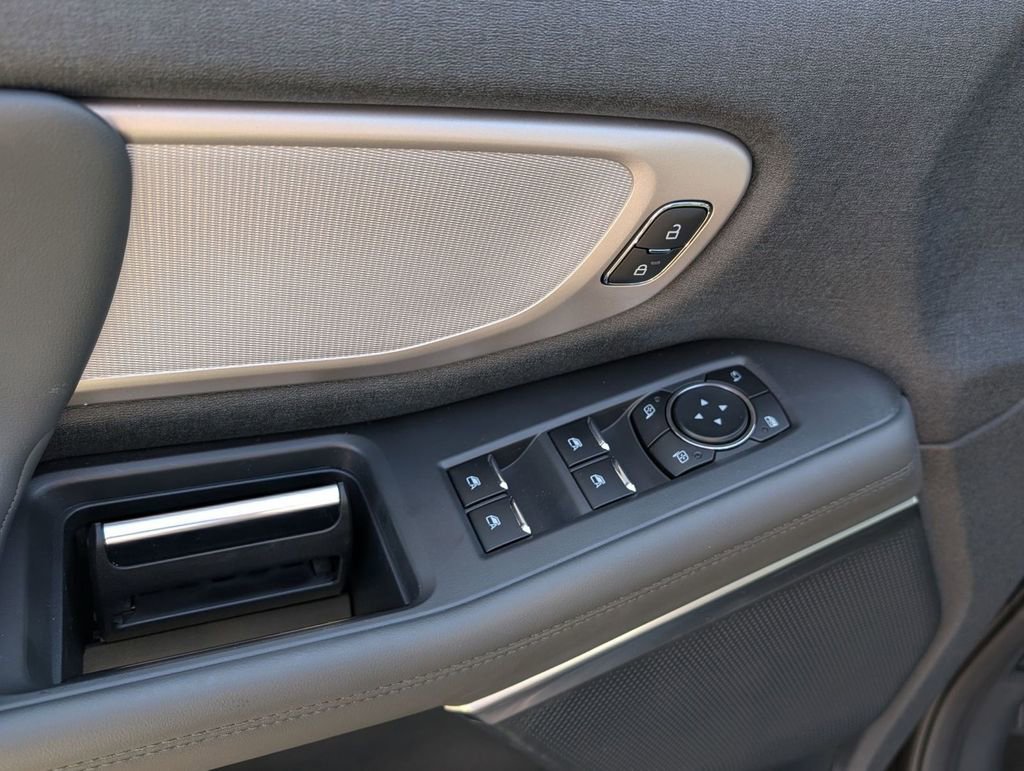 New 2026 Ford Expedition Active AWD/4WD image 30