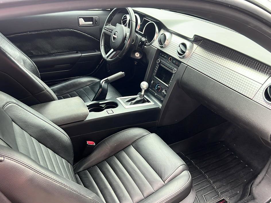 Used 2008 Ford Mustang GT Premium RWD image 32