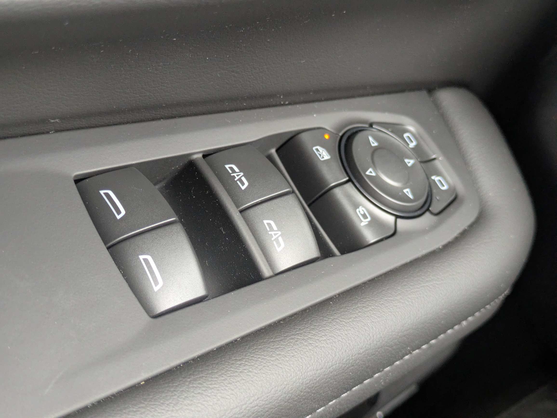 Used 2026 Chevrolet Tahoe Z71 w/ Comfort Package AWD/4WD image 17
