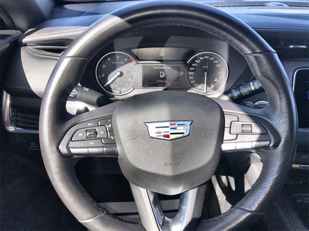 Used 2023 Cadillac XT4 Sport image 14