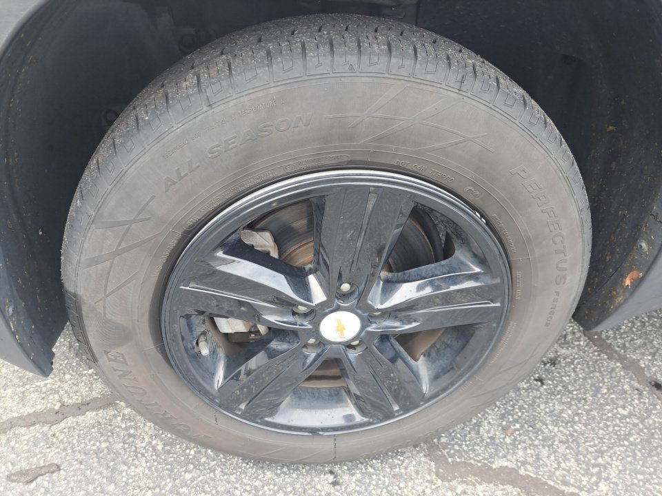 Used 2019 Chevrolet Trax LT w/ LT Convenience Package AWD/4WD image 19