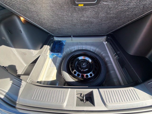 New 2026 Chevrolet Trax LT w/ Sunroof Package FWD image 29