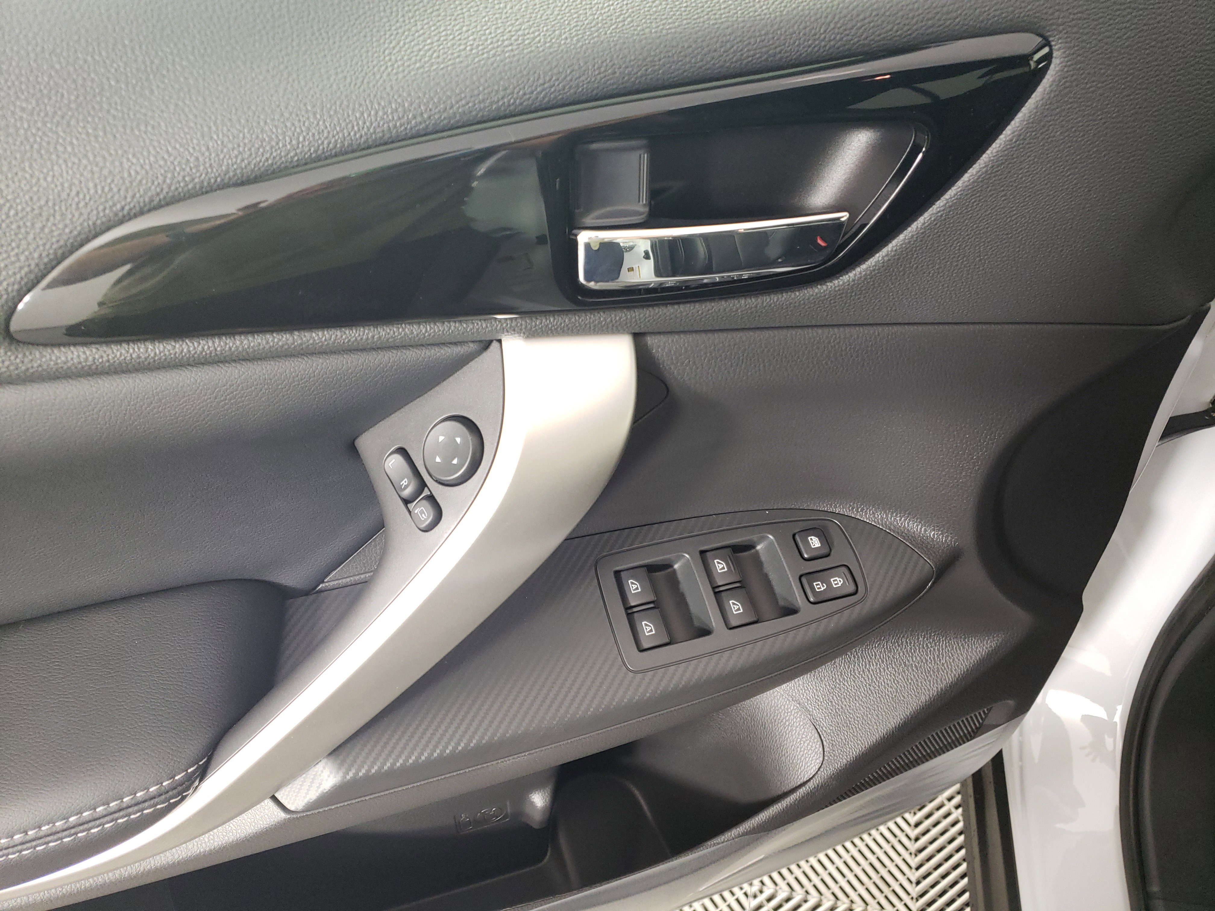 New 2026 Mitsubishi Eclipse Cross SEL image 8