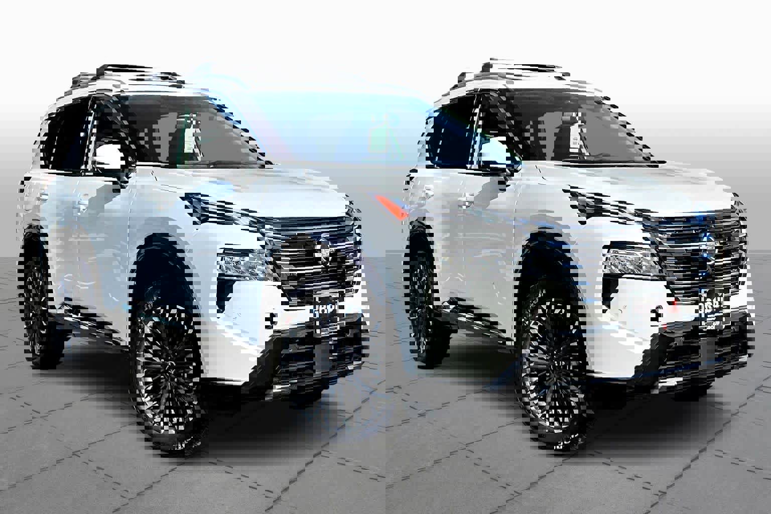 New 2026 Nissan Rogue Platinum image 2