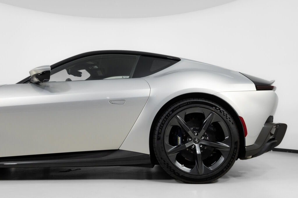 Used 2025 Ferrari 12Cilindri RWD image 14