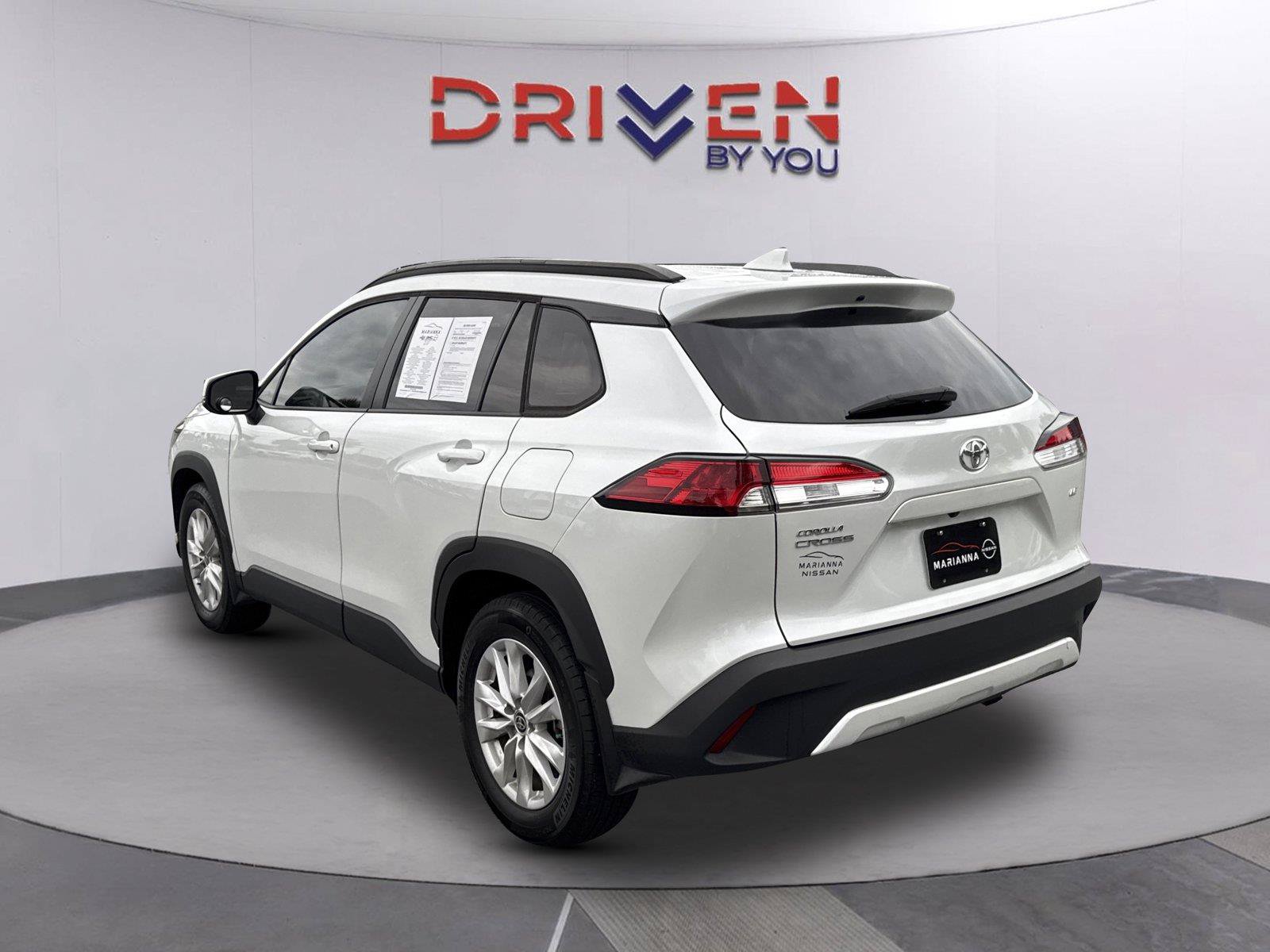 Used 2024 Toyota Corolla Cross LE FWD image 5