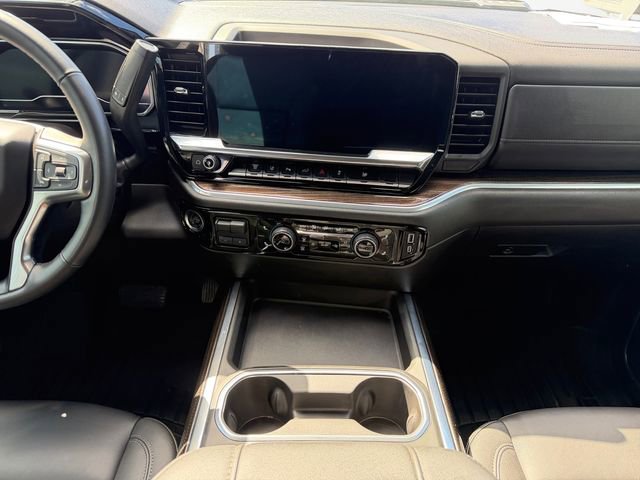Used 2025 Chevrolet Silverado 3500 LT w/ Texas Edition AWD/4WD image 11