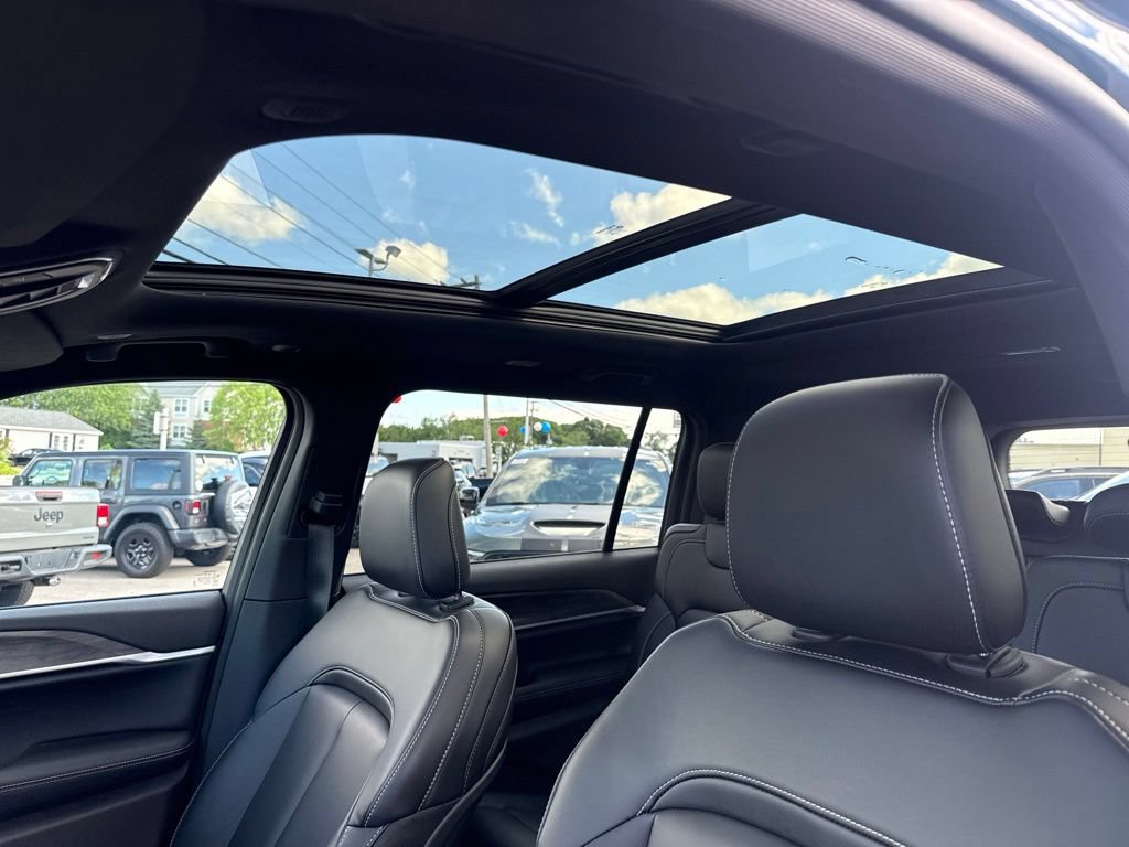 New 2026 Jeep Grand Cherokee L Limited AWD/4WD image 14