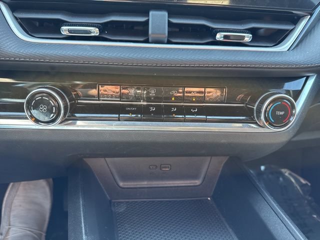 Used 2025 Chevrolet Equinox LT FWD image 32