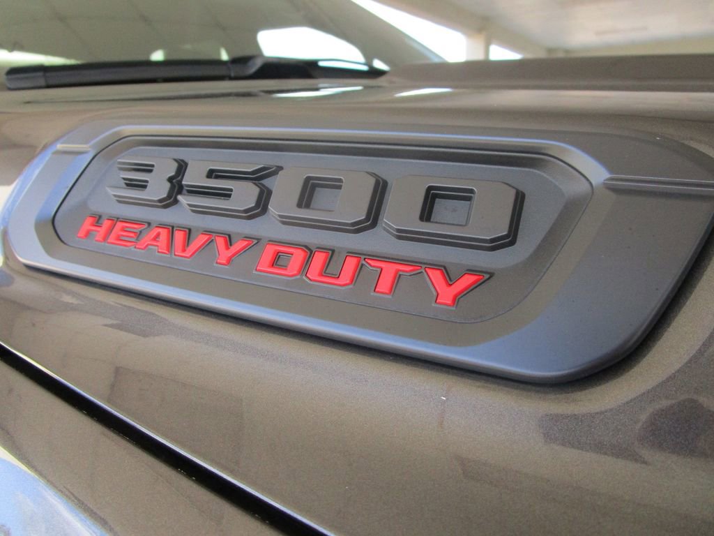 Used 2024 RAM 3500 Tradesman image 17