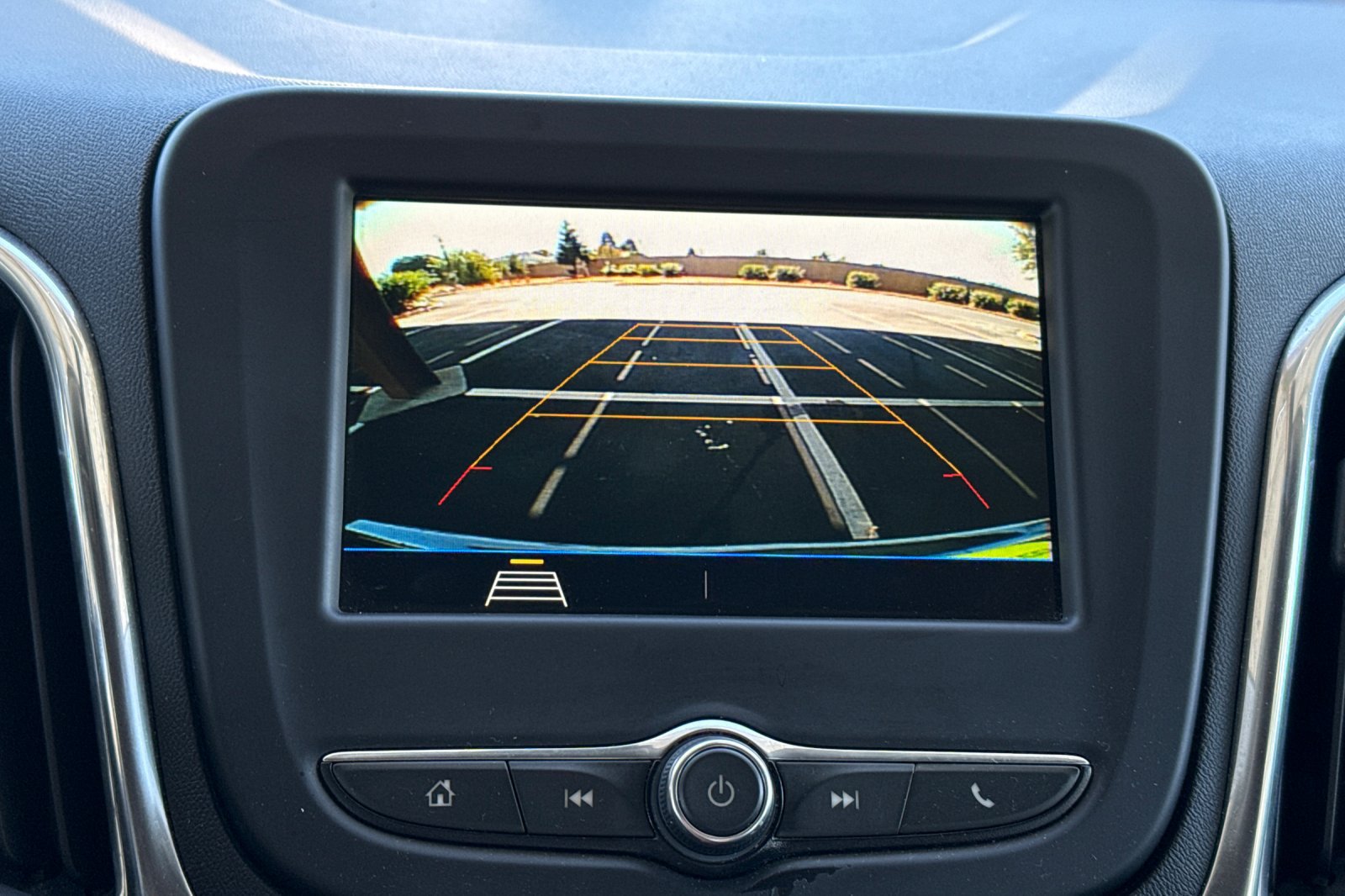 Used 2019 Chevrolet Equinox LT FWD image 30