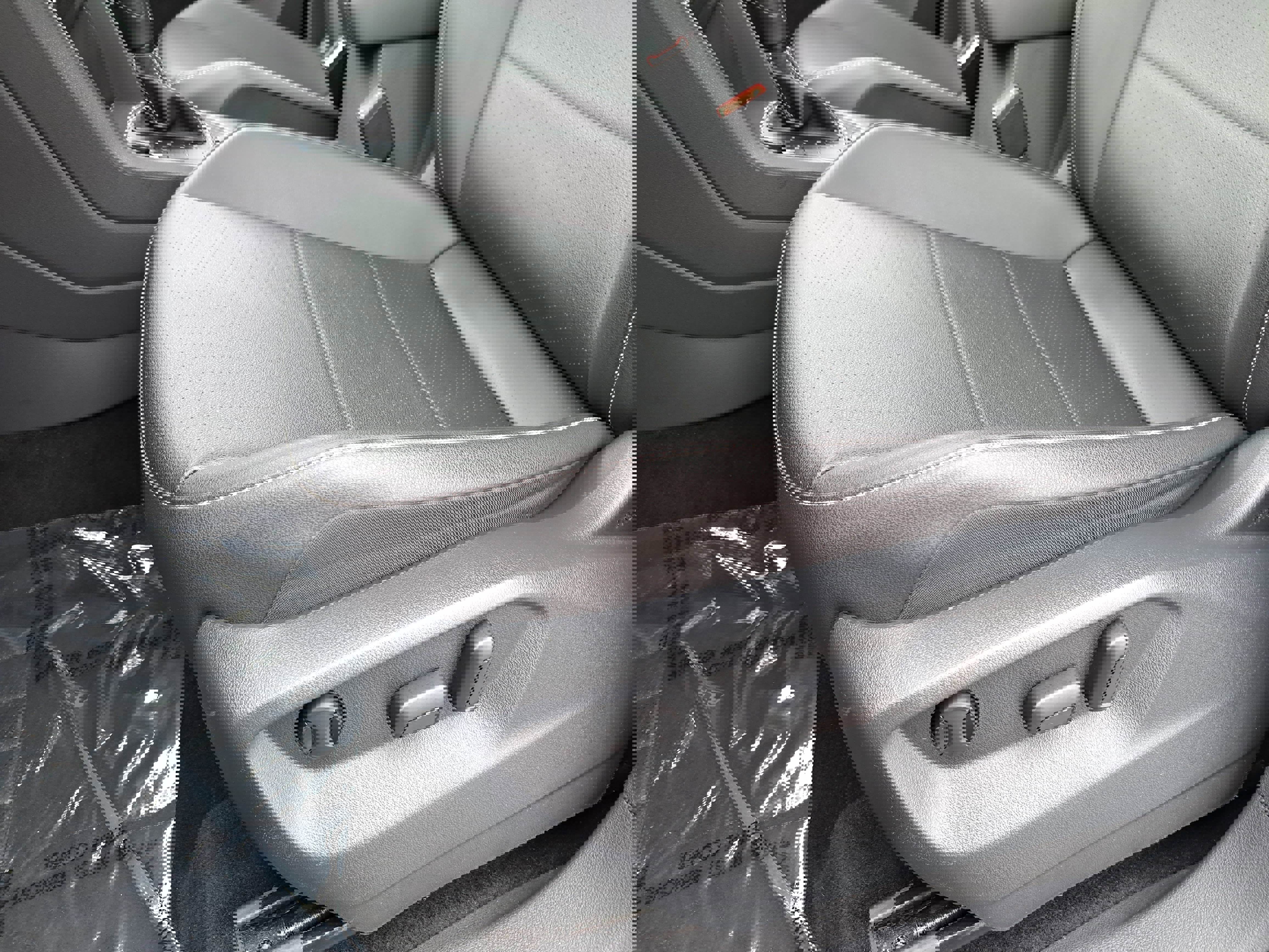 Used 2021 Volkswagen Tiguan SE image 26