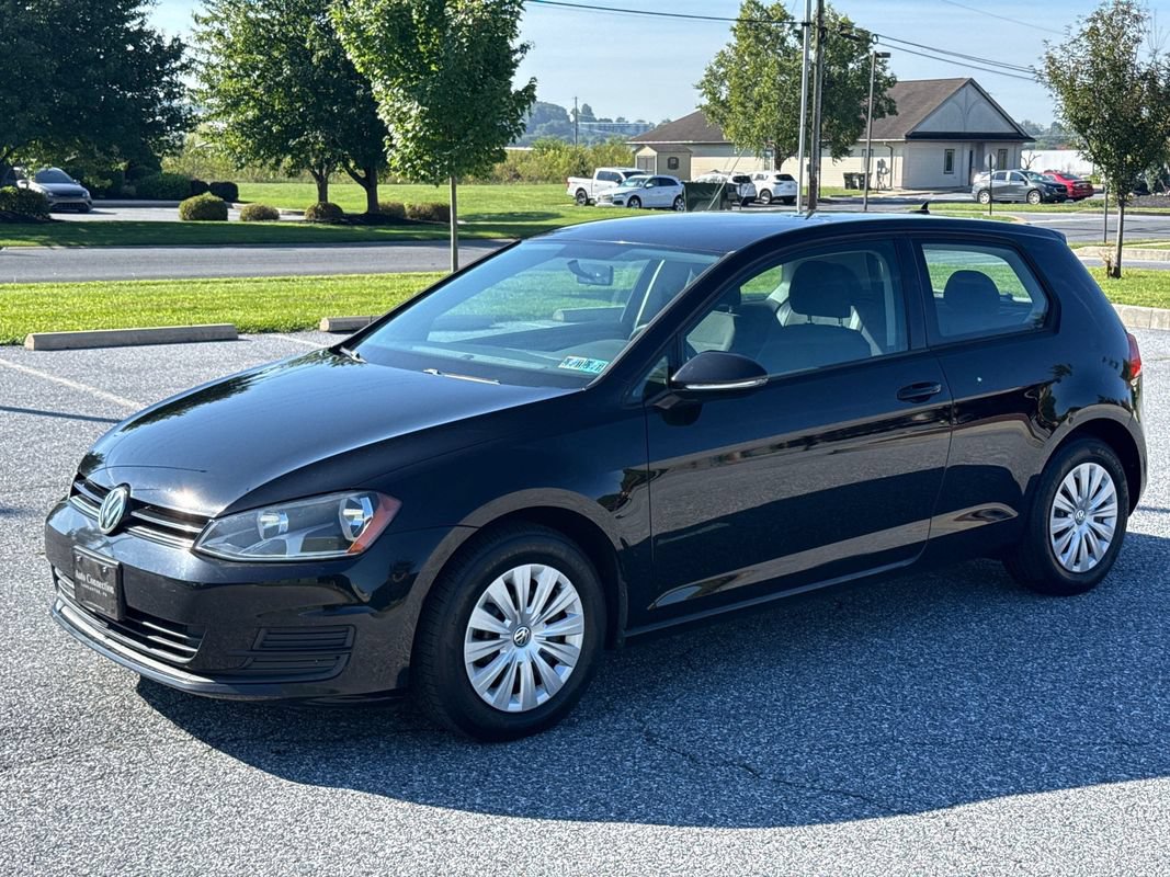 Used 2015 Volkswagen Golf Launch Edition FWD image 4