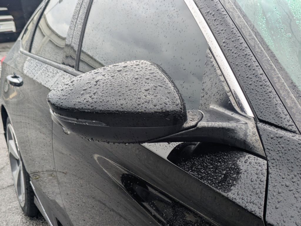 Used 2018 Honda Accord Touring image 12