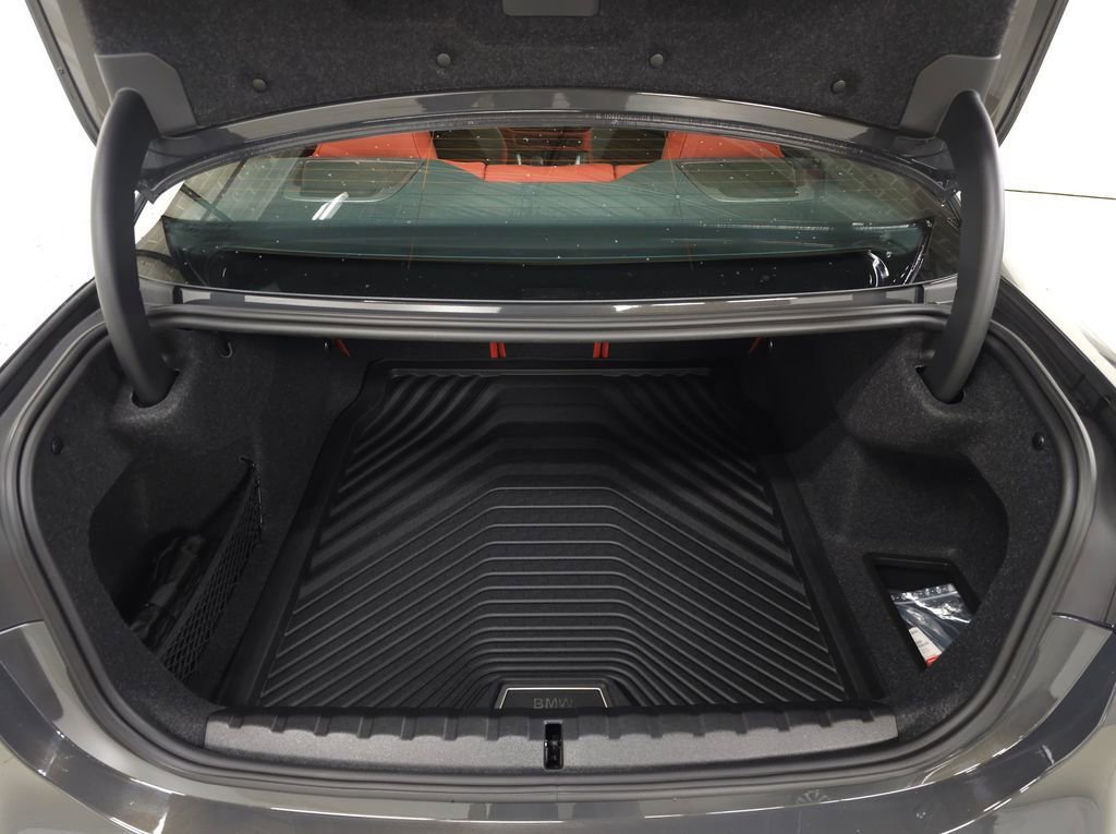 Used 2026 BMW M4 xDrive Competition image 9