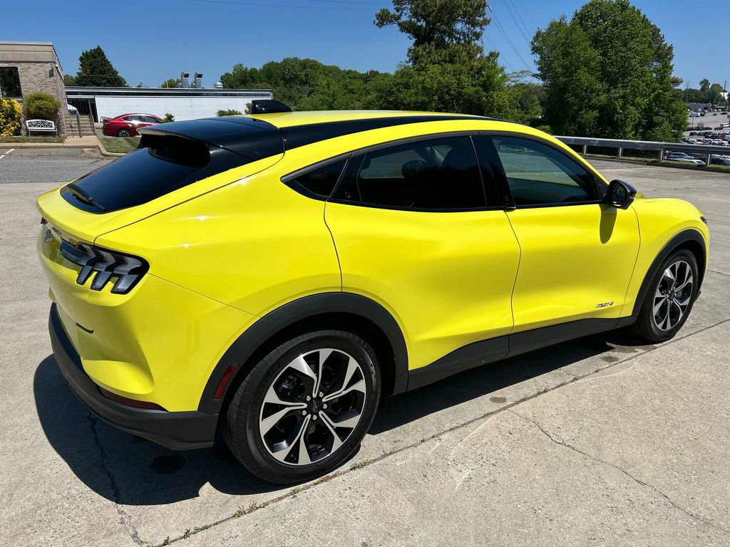 Used 2025 Ford Mustang Mach-E Select w/ Comfort Package Lite RWD image 6