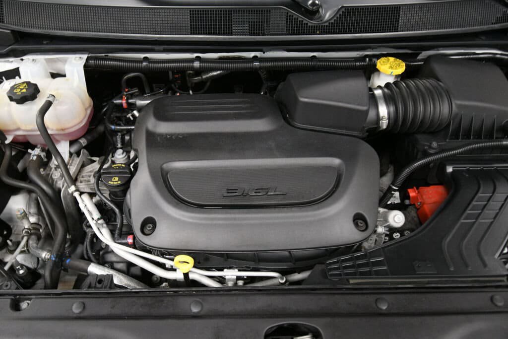 Used 2025 Chrysler Pacifica Limited FWD image 37