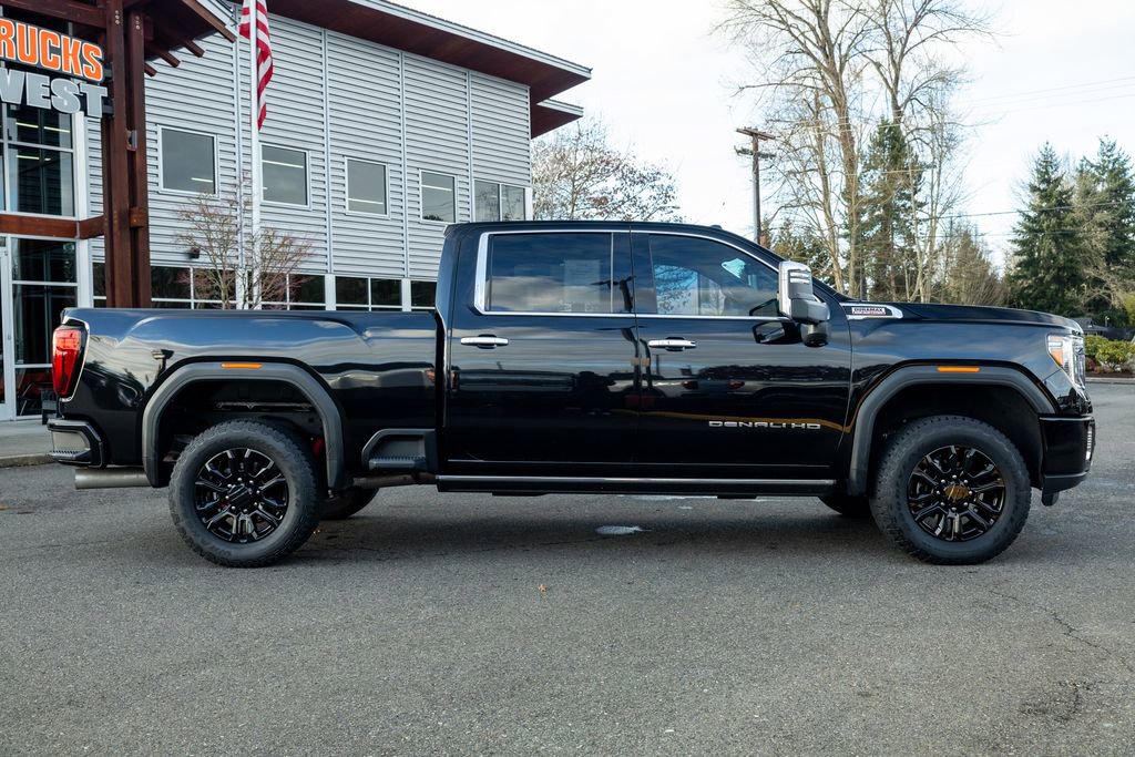 Used 2022 GMC Sierra 2500 Denali w/ Denali Black Diamond Edition image 2