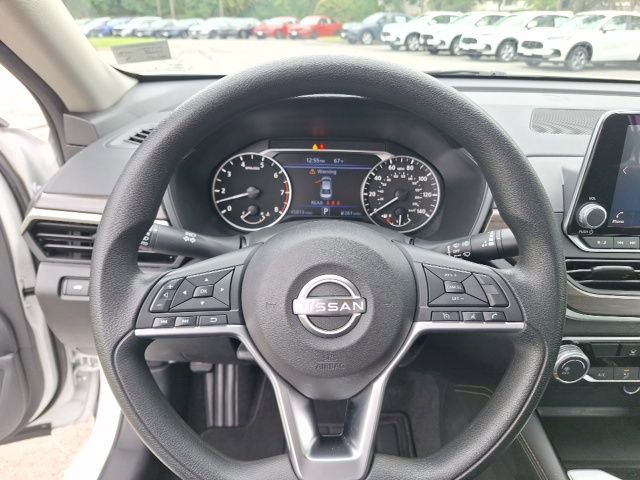 Used 2023 Nissan Altima 2.5 SV image 18