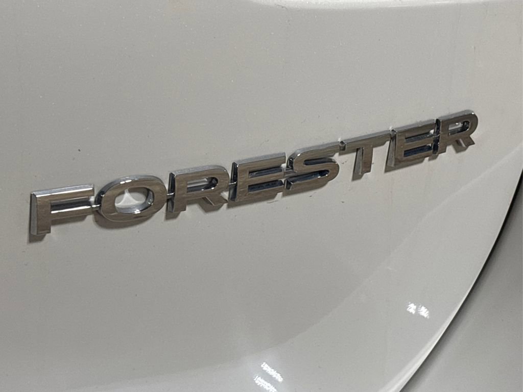 Used 2022 Subaru Forester Limited AWD/4WD image 15