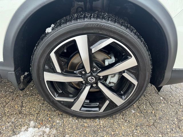 Used 2022 Nissan Rogue Sport SL w/ Premium Package image 30