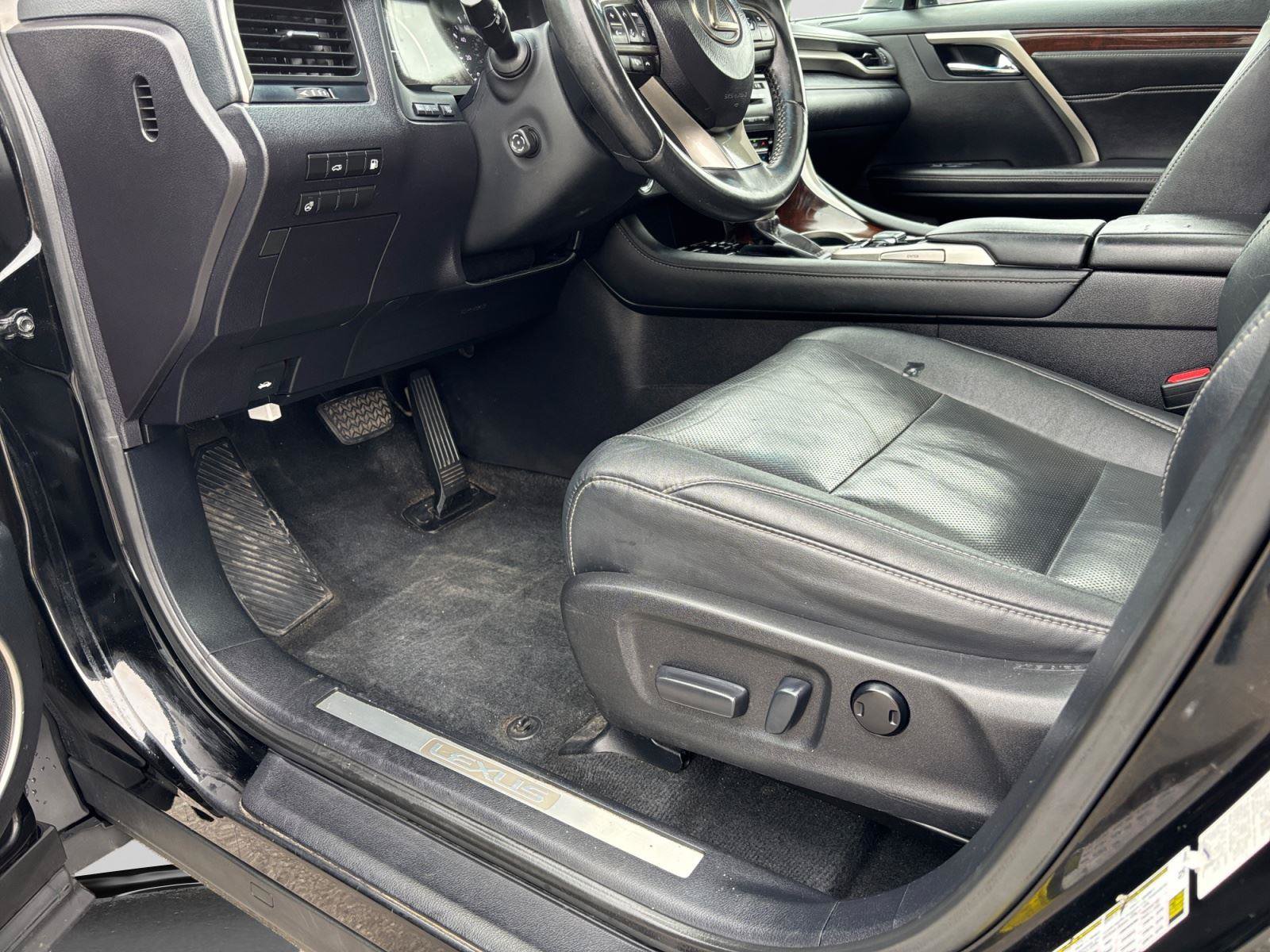 Used 2016 Lexus RX 450h AWD w/ Accessory Package image 35