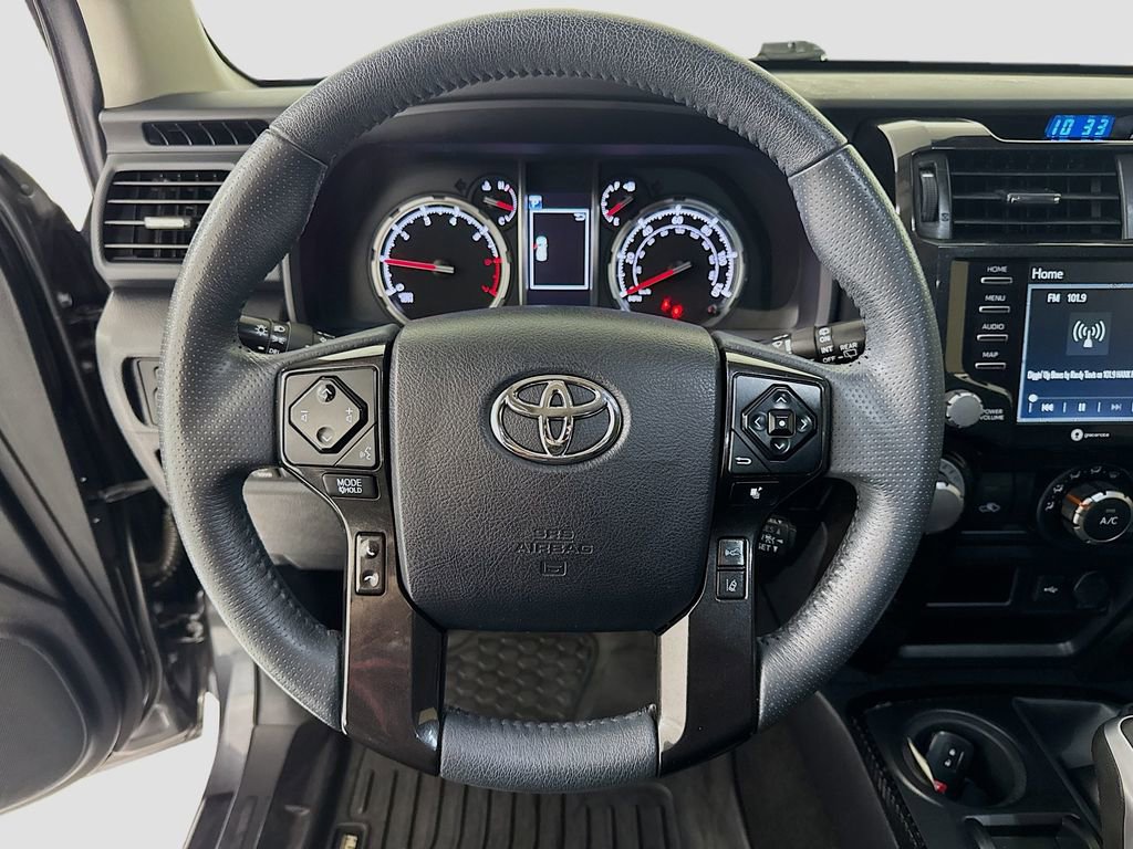 Used 2020 Toyota 4Runner TRD Off-Road Premium AWD/4WD image 13