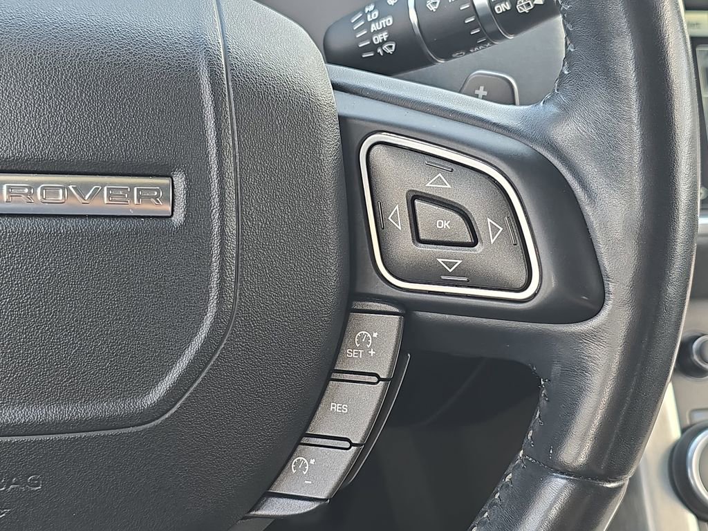 Used 2016 Land Rover Range Rover Evoque SE Premium image 21