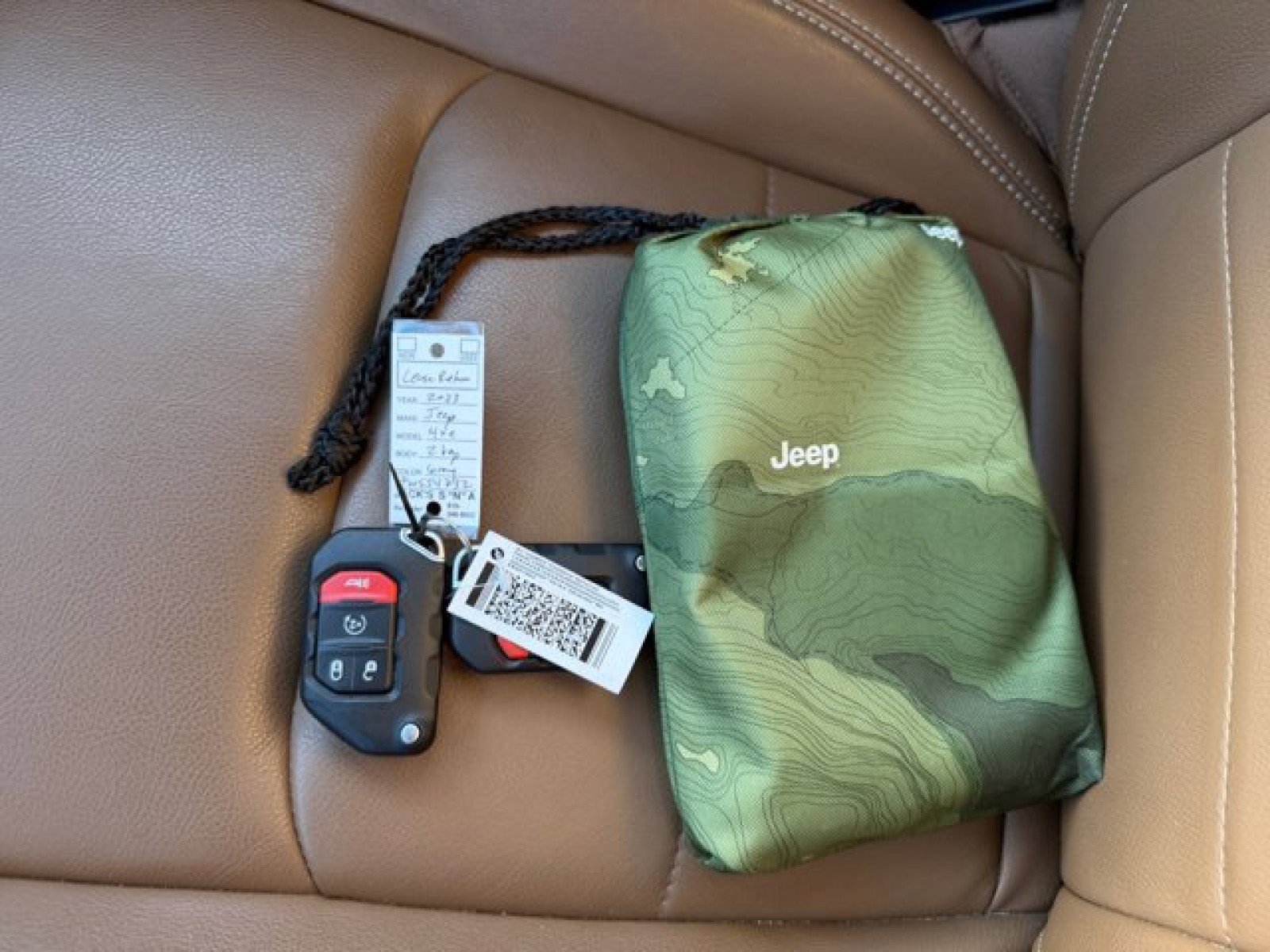 Used 2023 Jeep Wrangler Unlimited Sahara w/ Cold Weather Group image 20