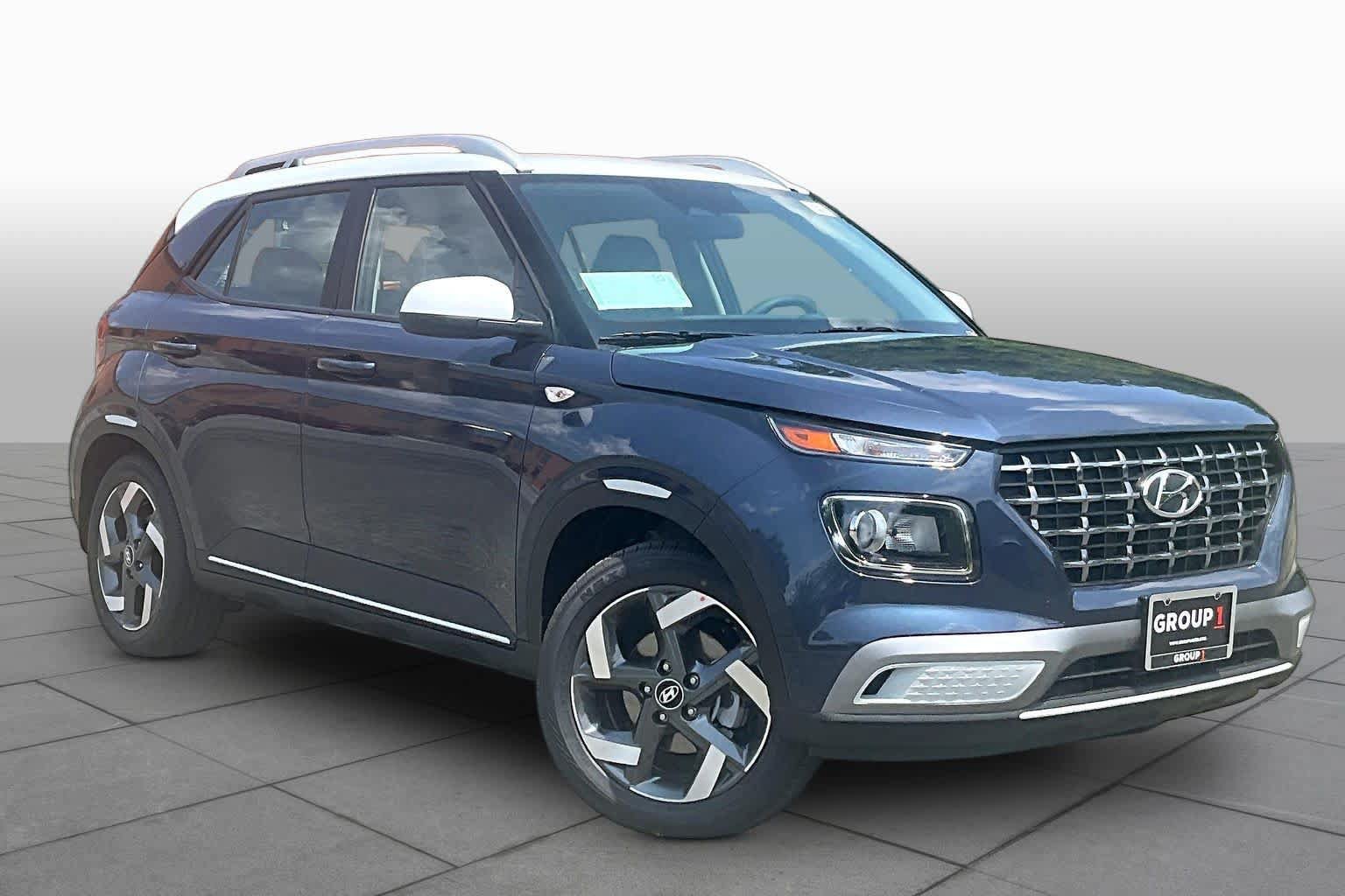 New 2026 Hyundai Venue SEL FWD image 2