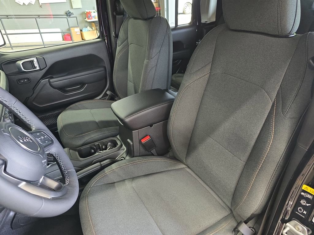 New 2026 Jeep Gladiator Sport AWD/4WD image 15
