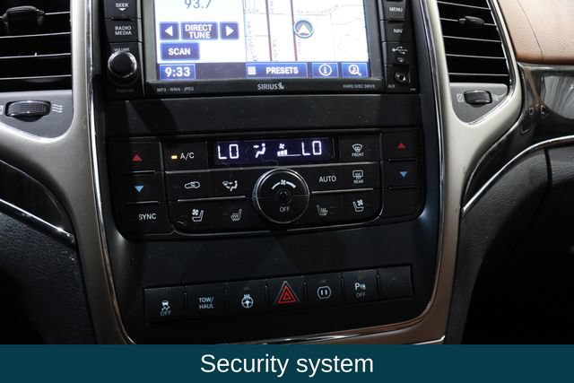 Used 2011 Jeep Grand Cherokee Overland Summit AWD/4WD image 21