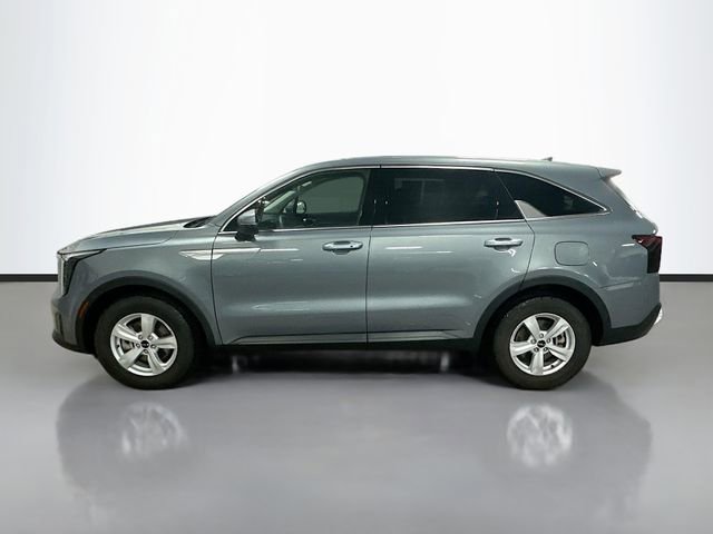 Used 2024 Kia Sorento LX image 9