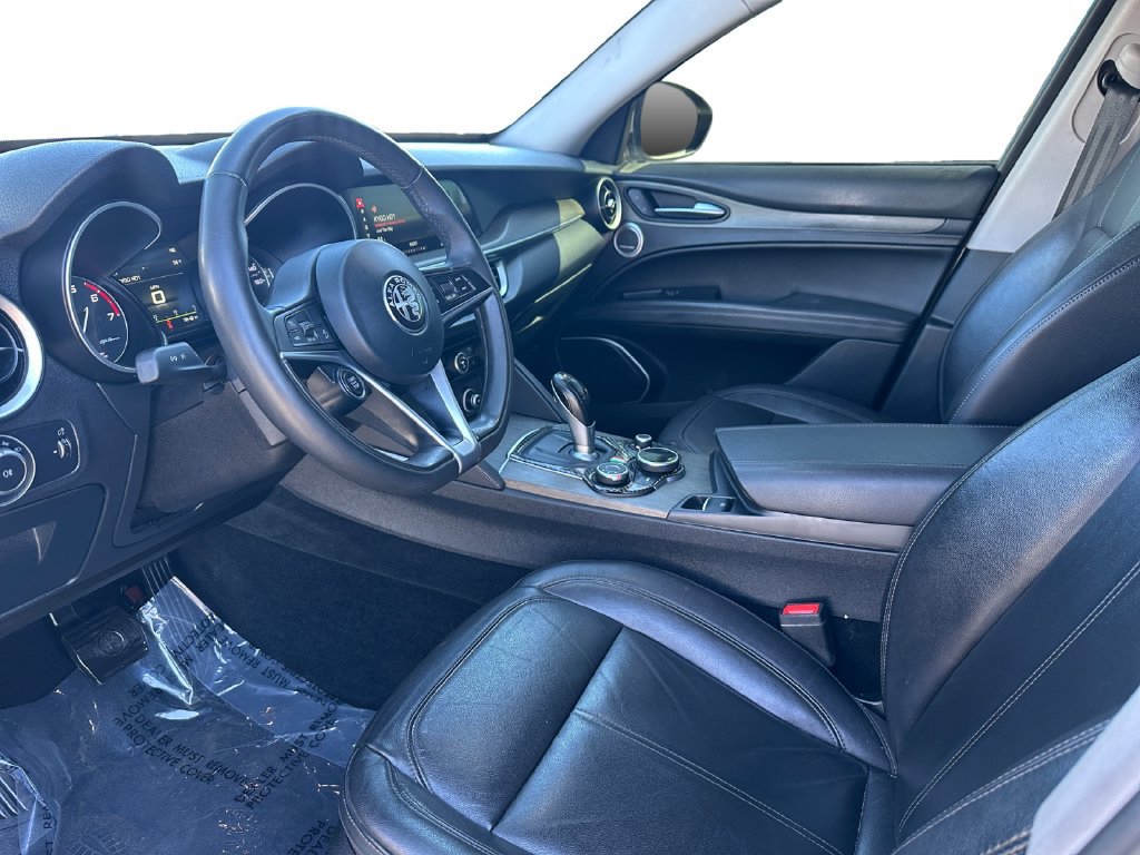 Used 2018 Alfa Romeo Stelvio Ti AWD/4WD image 24