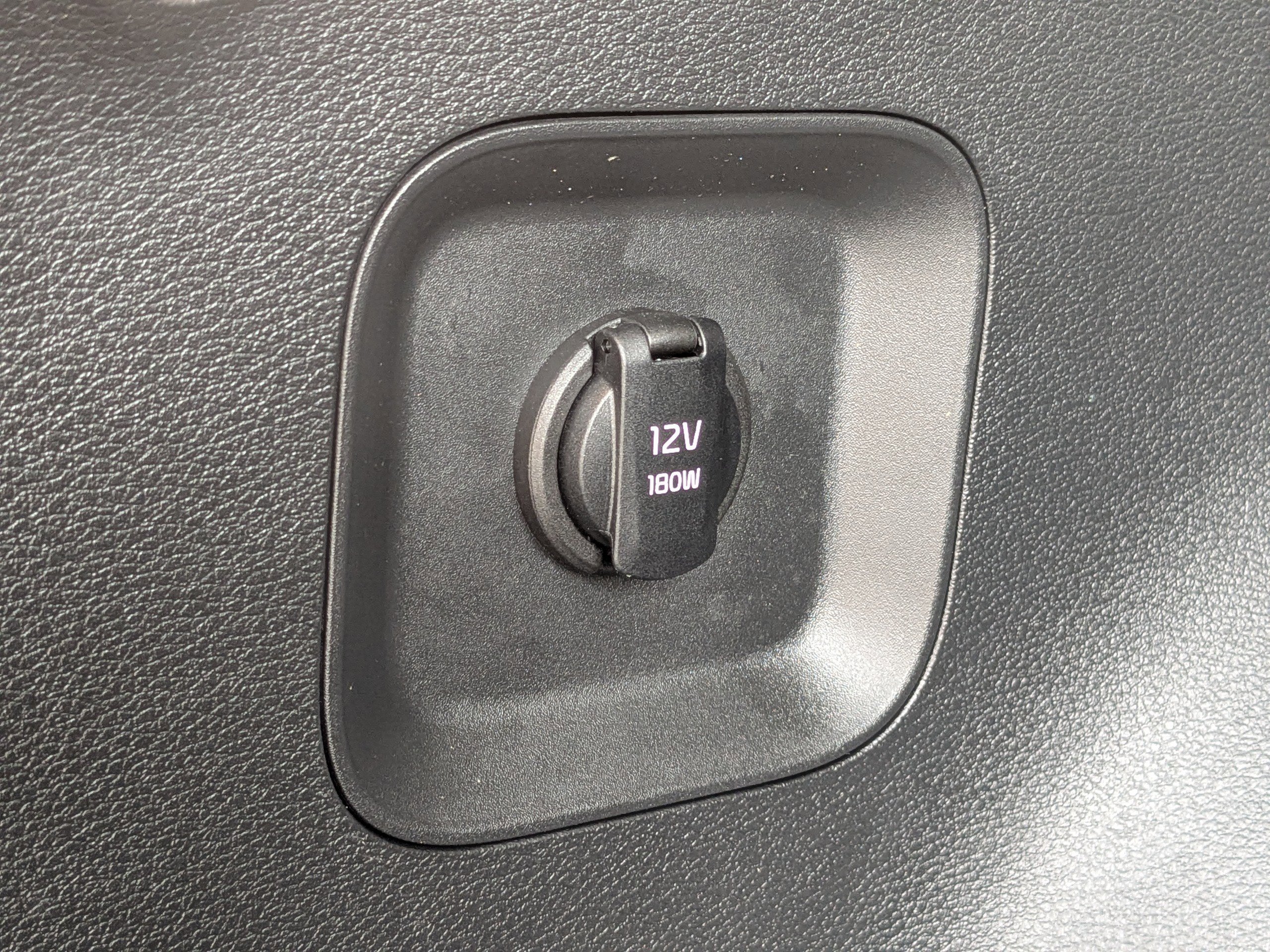 Used 2024 Kia Sportage EX image 15