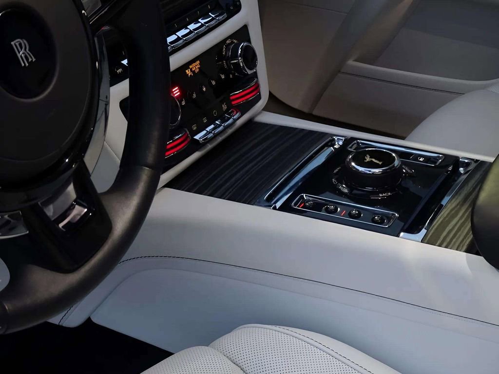 Used 2023 Rolls-Royce Ghost AWD/4WD image 6