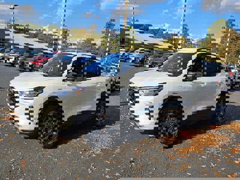 New 2026 Ford Escape ST-Line w/ Tech Pack #1 image 3
