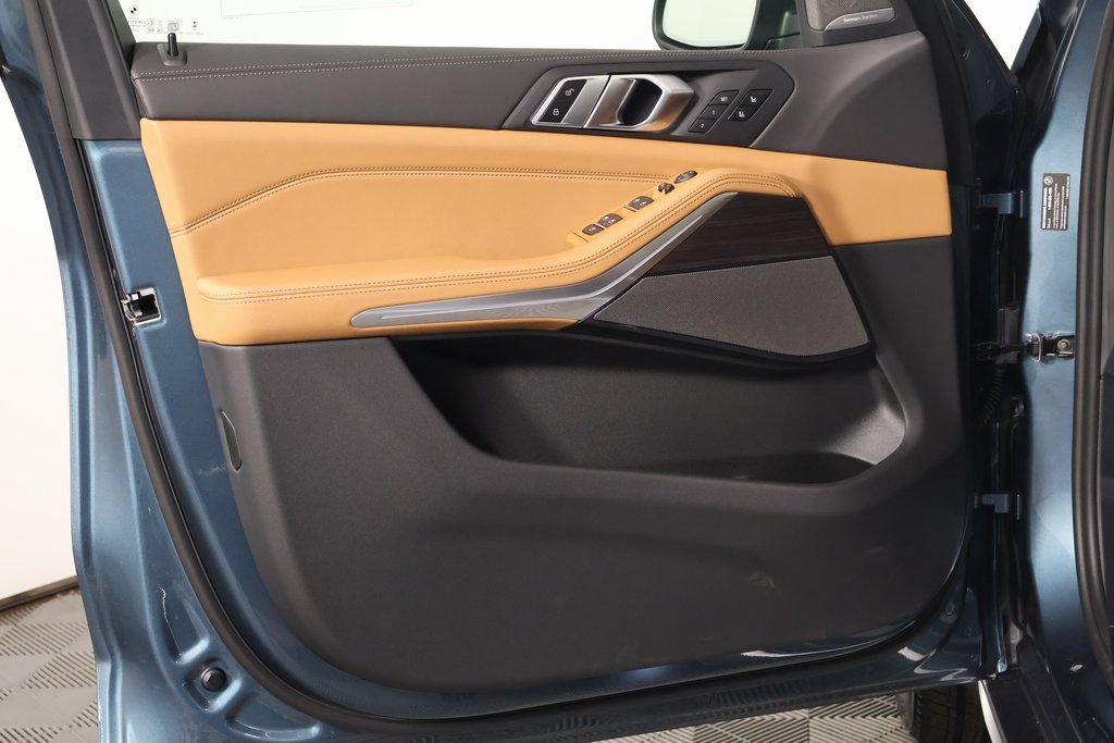 New 2026 BMW X5 xDrive40i w/ Executive Package image 7