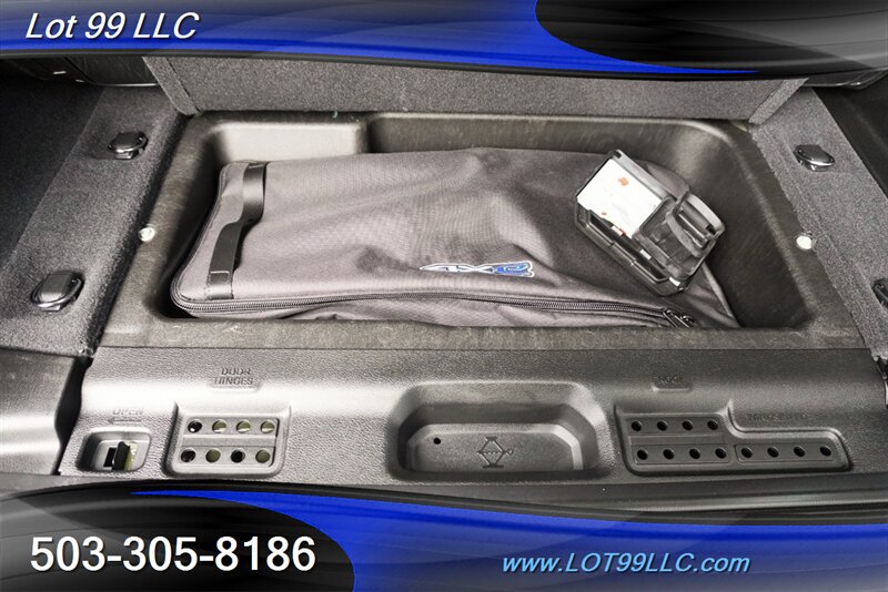 Used 2024 Jeep Wrangler Unlimited AWD/4WD image 3