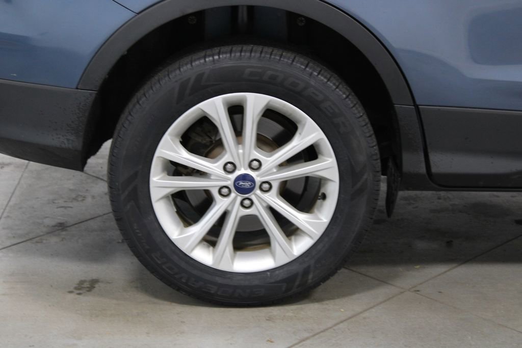 Used 2018 Ford Escape SE image 14