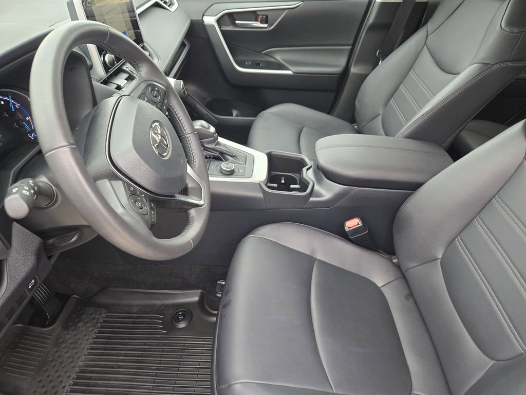 Certified 2025 Toyota RAV4 XLE Premium image 15