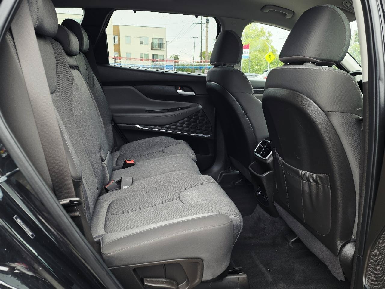 Used 2019 Hyundai Santa Fe SEL AWD/4WD image 16