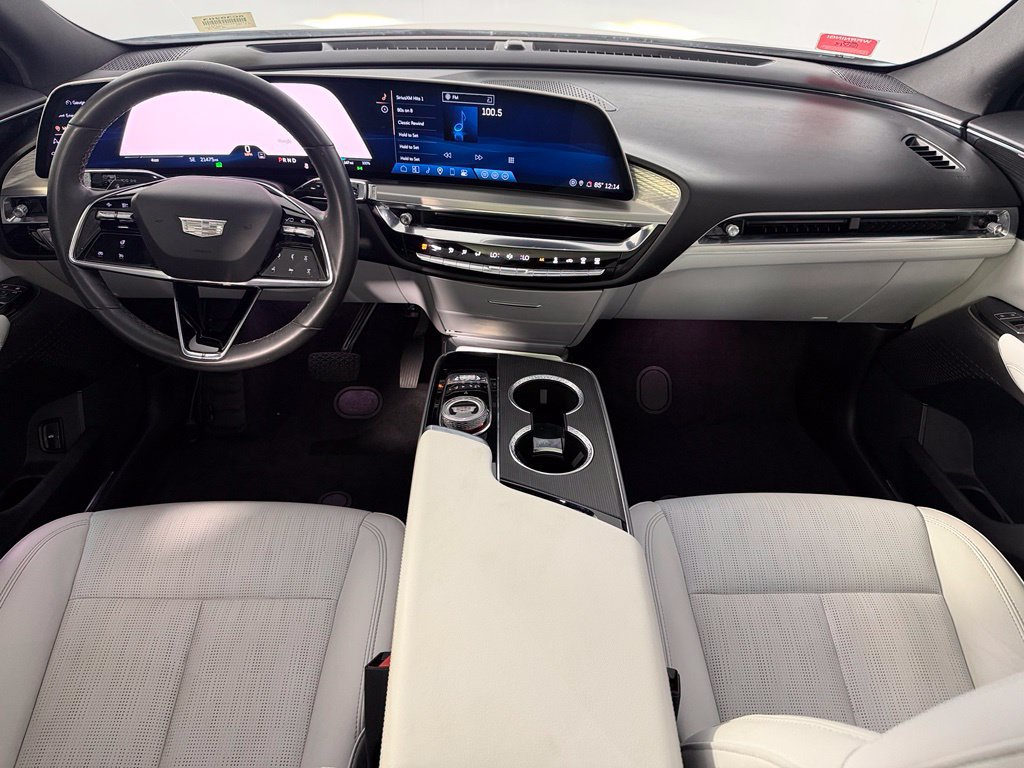 Used 2024 Cadillac Lyriq Luxury RWD image 13