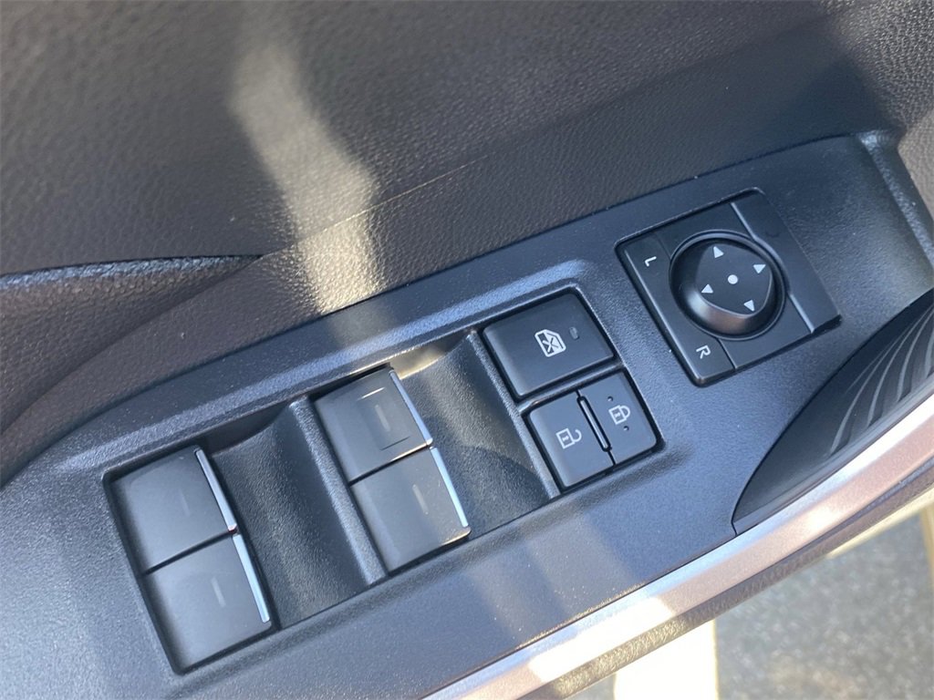 Certified 2025 Toyota RAV4 XLE image 21